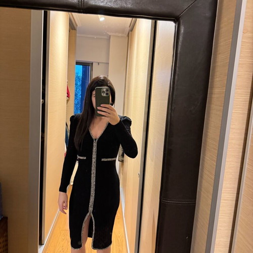 Zini dress new with beautiful details and front slit