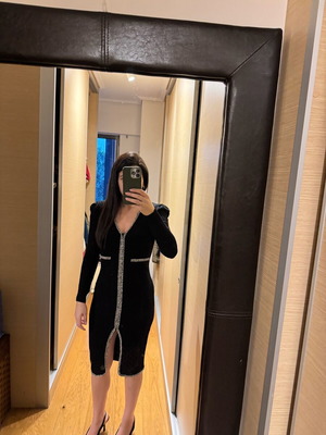 Zini dress new with beautiful details and front slit