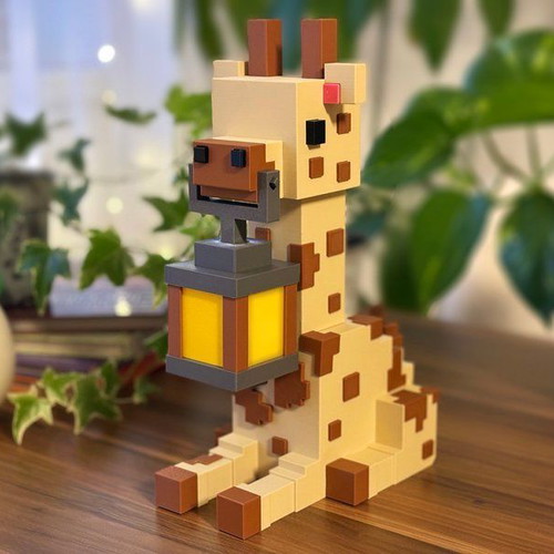 Minecraft-style giraffe lamp with warm LED light