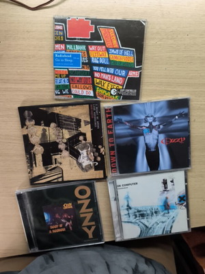 CD Ozzy Osbourne και Radiohead σαν καινούργιο, σετ 5 CD