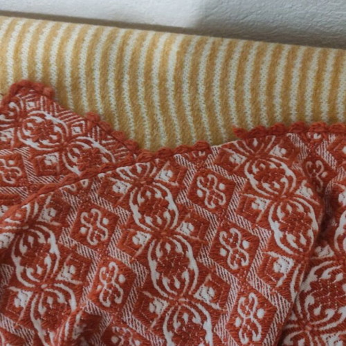 Wool blanket used with handmade lace, approx. 1.55x2.20 m