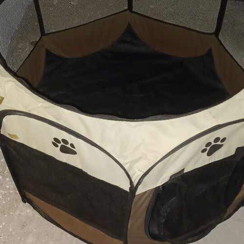 Dog nest lightly used