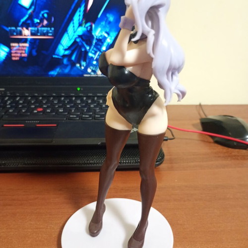 Ecchi Anime Figures like new, Beatrice Bunny Girl and Asuna Bikini