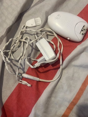 Hair removal device like new