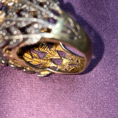 Silver ring with 9K gold plating and amethyst stone like new