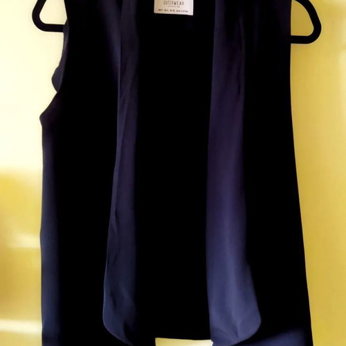 Bershka Women's Sleeveless Black Jacket used without buttons