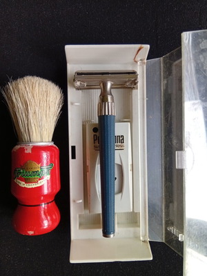 Ξυραφάκι Gillette μεταχειρισμένο με πινέλο ξυρίσματος και αυθεντική θήκη σετ