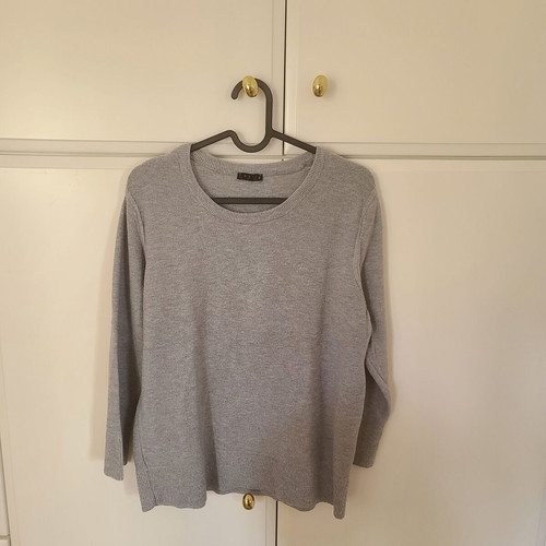 Women's pullover used, gray, size S