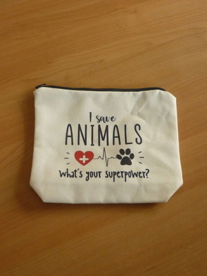 Μπεζ νεσεσέρ με στάμπα I save animals