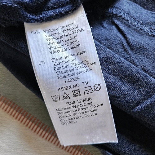 T-shirt with shoulder cut-outs like new, size L, blue