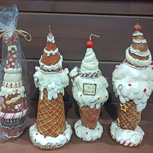 Vintage Trimar Christmas candles new set of 4 pieces