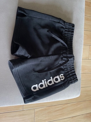 Adidas women's shorts 2XS used, black
