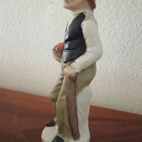 Figurine statue like new