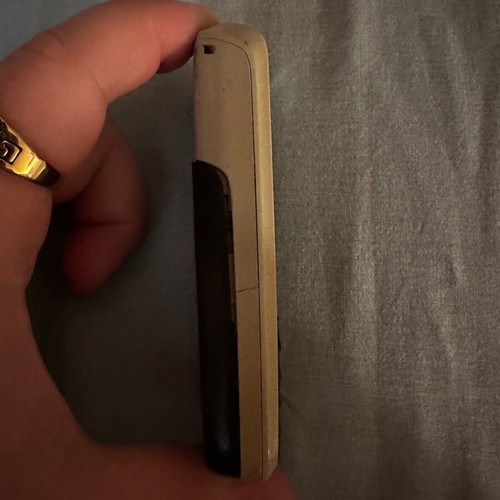 Nokia 1650 used mobile phone without charger and battery