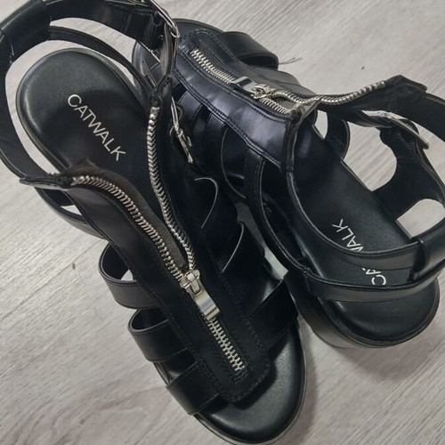 Catwalk women's shoes new, black, size 37, platform sandals