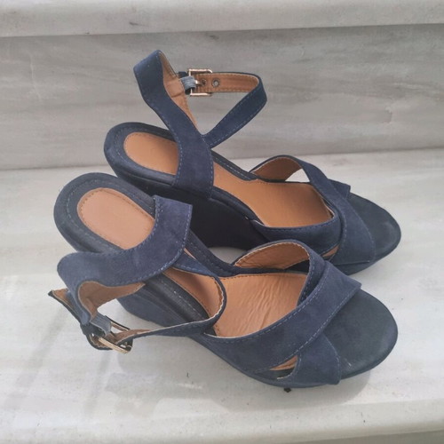 Women's platforms used, size 38
