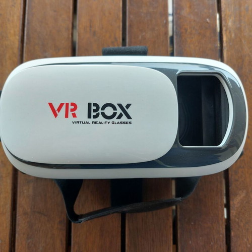 VR BOX virtual reality glasses used with Bluetooth joystick