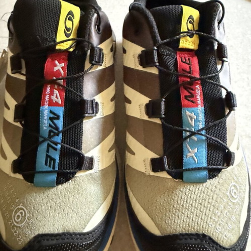 Salomon x Maison Margiela XT4 sport shoes brand new, size 39.5, black beige
