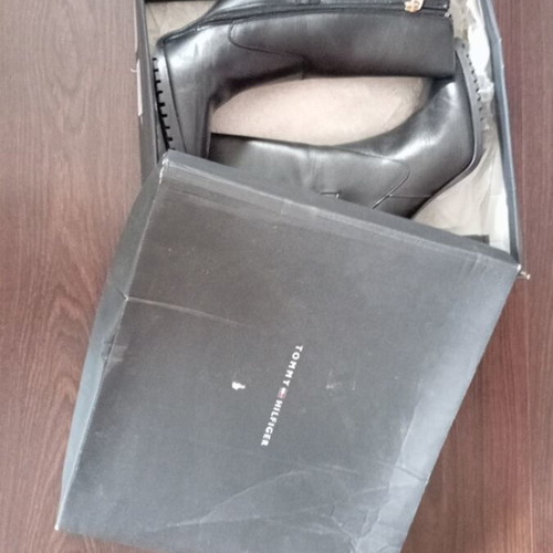 Tommy Hilfiger ankle boots with high heel new, size 39, black