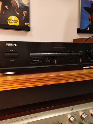 Philips FA650 integrated stereo amplifier 2x40W RMS used, phono, made in Japan