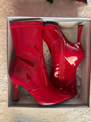 Migato ankle boots red patent leather new size 38