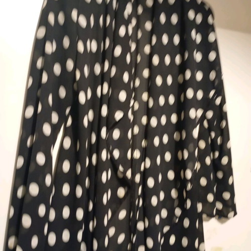 Polka Dot Shirt Black and White like new, size XXXL