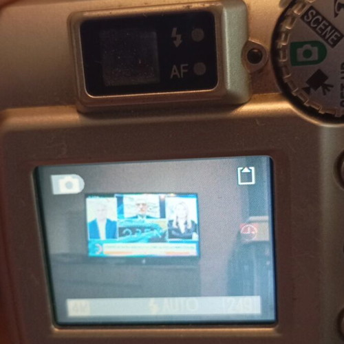 Nikon Coolpix 4100 camera like new