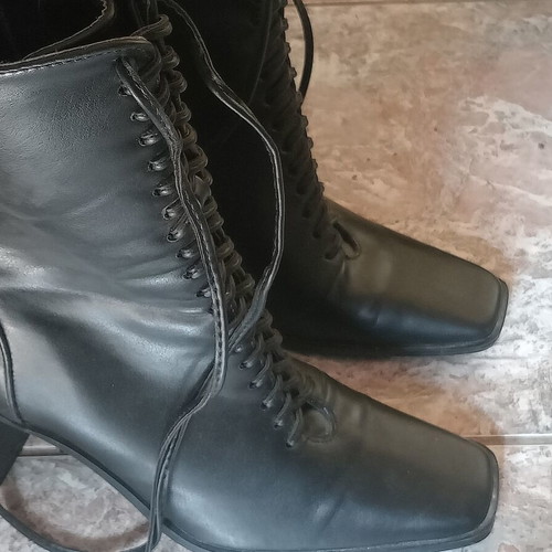 Tulipano women's leather boots like new, black, size 39