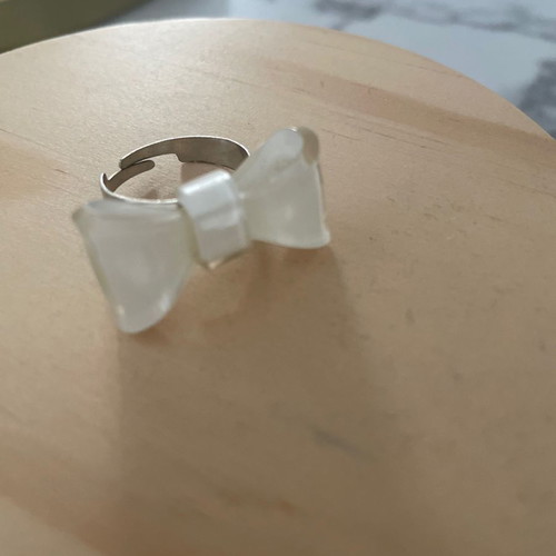 Ring with bow used, adjustable