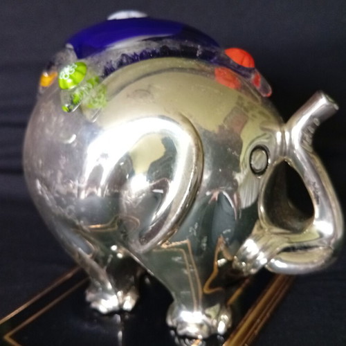 Elephant with Murano glass saddle like new, 11-12 cm