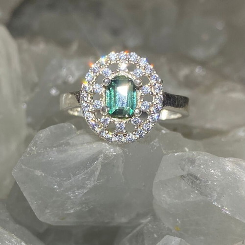 Silver ring with natural emerald and moissanite, new