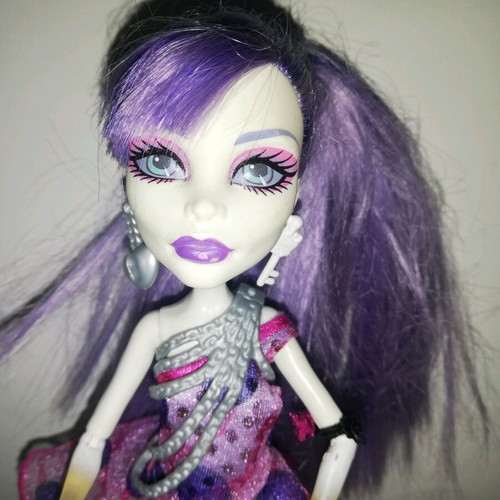 Monster High Spectra doll 2011 like new