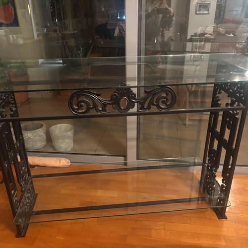 Iron commode like new with solid iron and bijou glass
