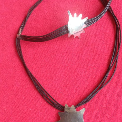 Silver vintage 1980 necklace and bracelet set like new