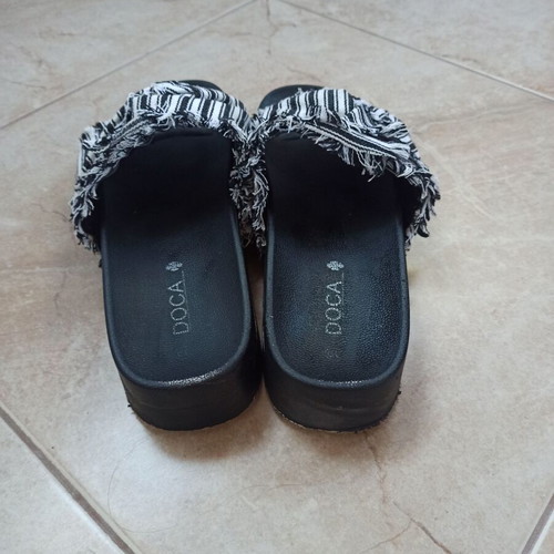 Doca women's flatform slippers used, size 39, black-white