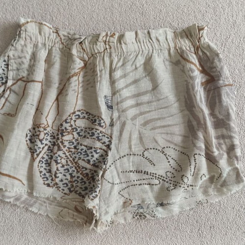 Fullah Sugah shorts beige size S like new