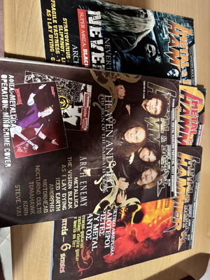 Metal Hammer & Heavy Metal magazine pack of 4 issues 2007 with Metallica poster
