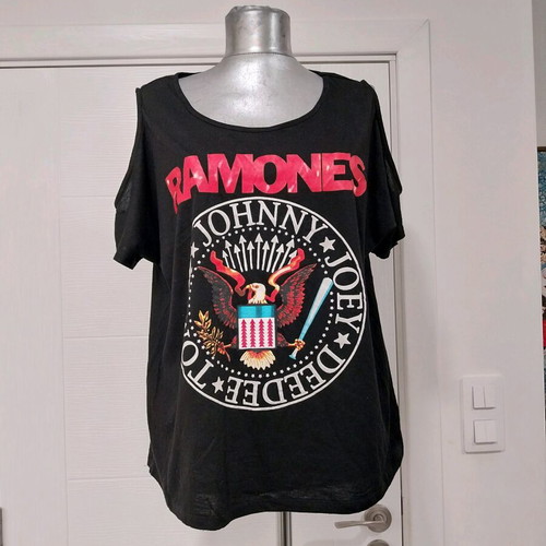 Ramones Rock Band Tee women's size 14 like new, black with colorful print