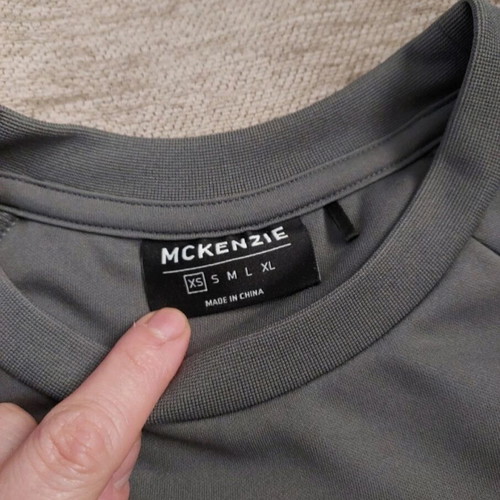 T-shirt McKenzie like new, gray, size 152 cm XS, boys 14 years