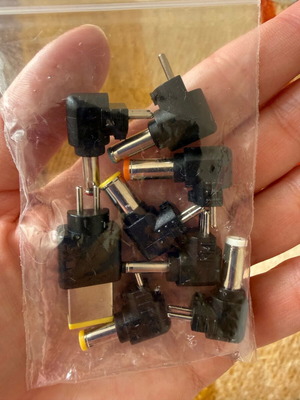 DC power adapters set like new, various sizes