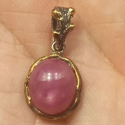 Pendant with 1 natural cabochon ruby 15 ct new
