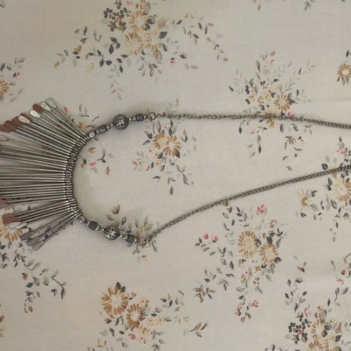 Metal silver necklace new