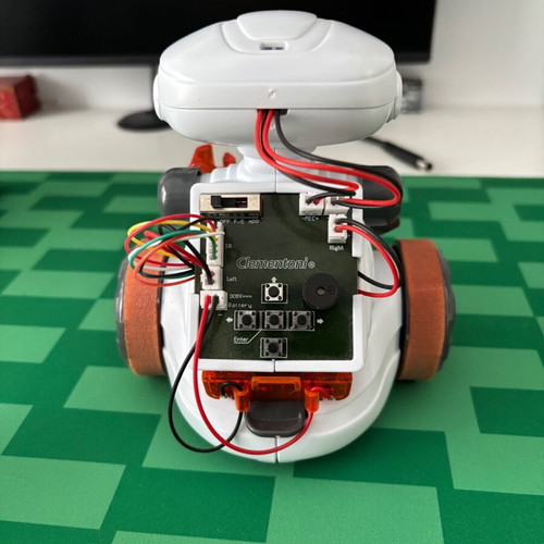 Robot Mio Clementoni used educational robot for kids