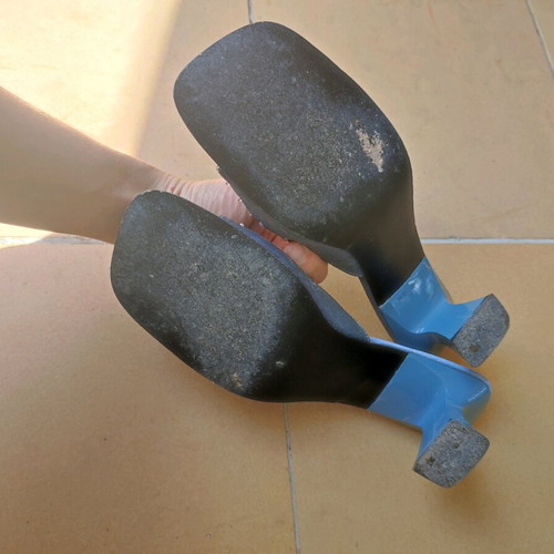 Sandals used turquoise with low heel size 39