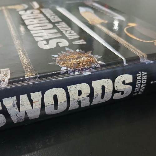 Swords A Visual History book like new, English