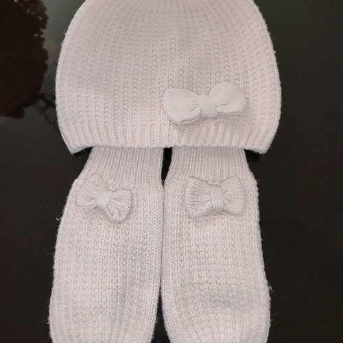 H&M knitted hat and gloves set with bow 4-6 years like new pink
