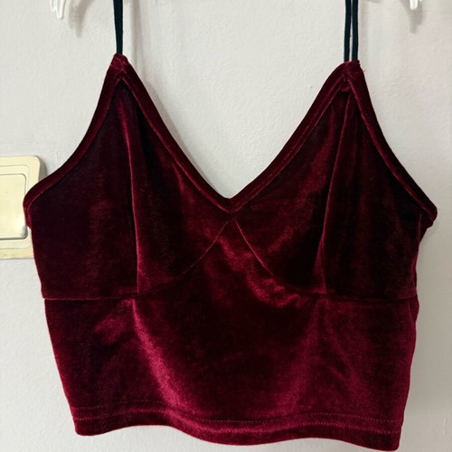 Velvet top like new, burgundy