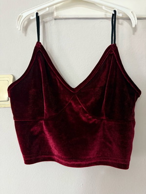 Velvet top like new, burgundy