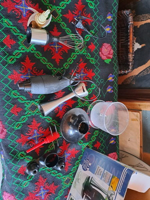 Blender used with many parts for spare components
