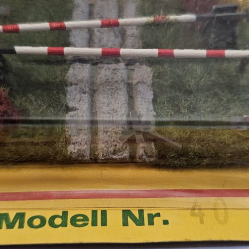 HEKI Modell Nr. 40 HO 1:87 Railway Level Crossing Scenic Accessory vintage, like new